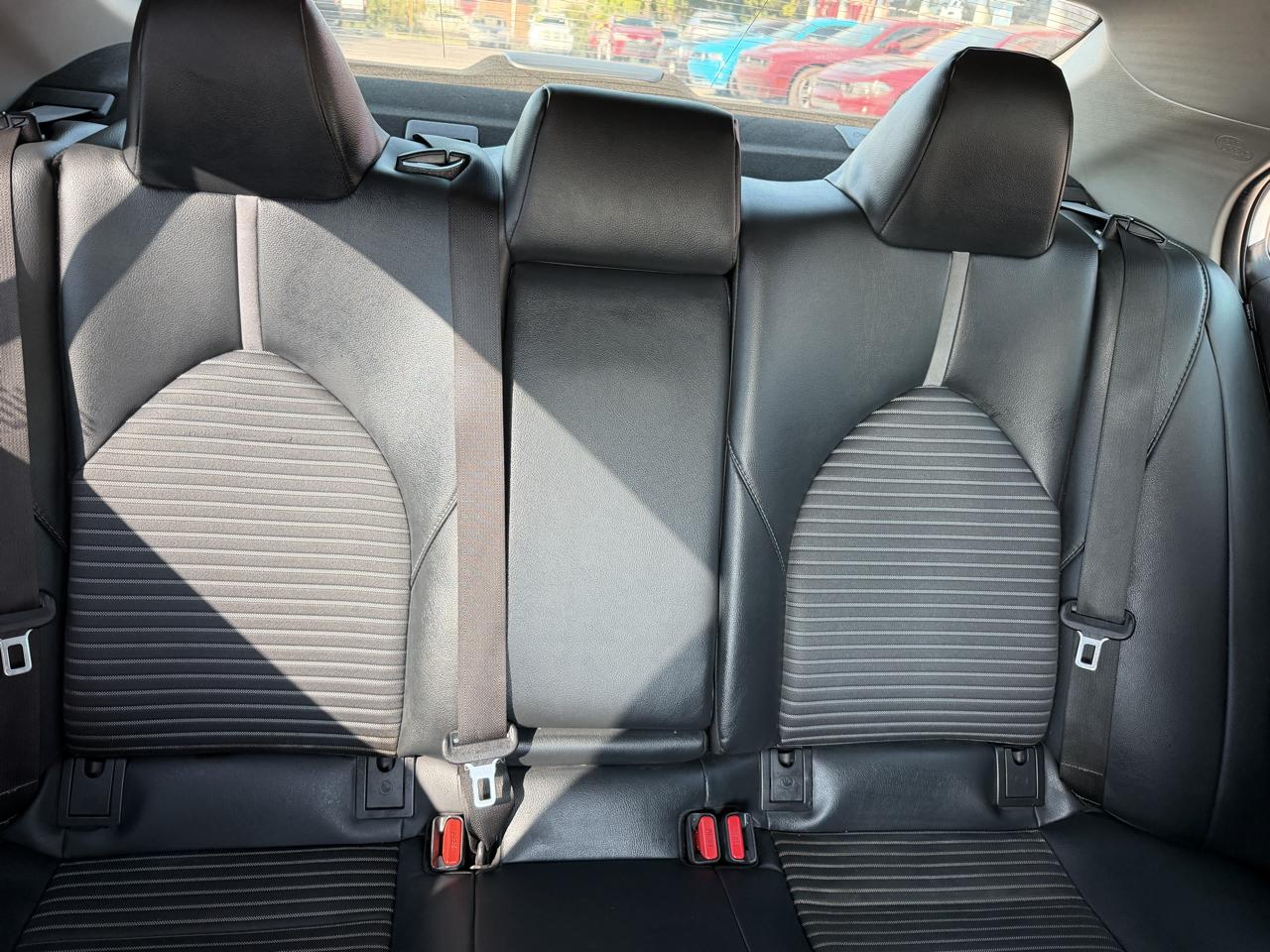 Toyota Camry SE 2019