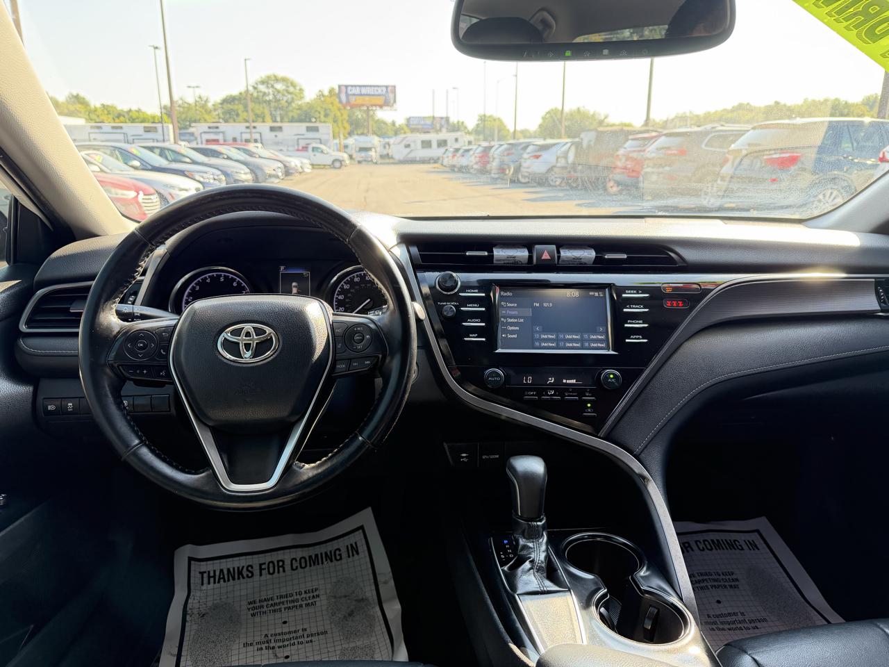Toyota Camry SE 2019