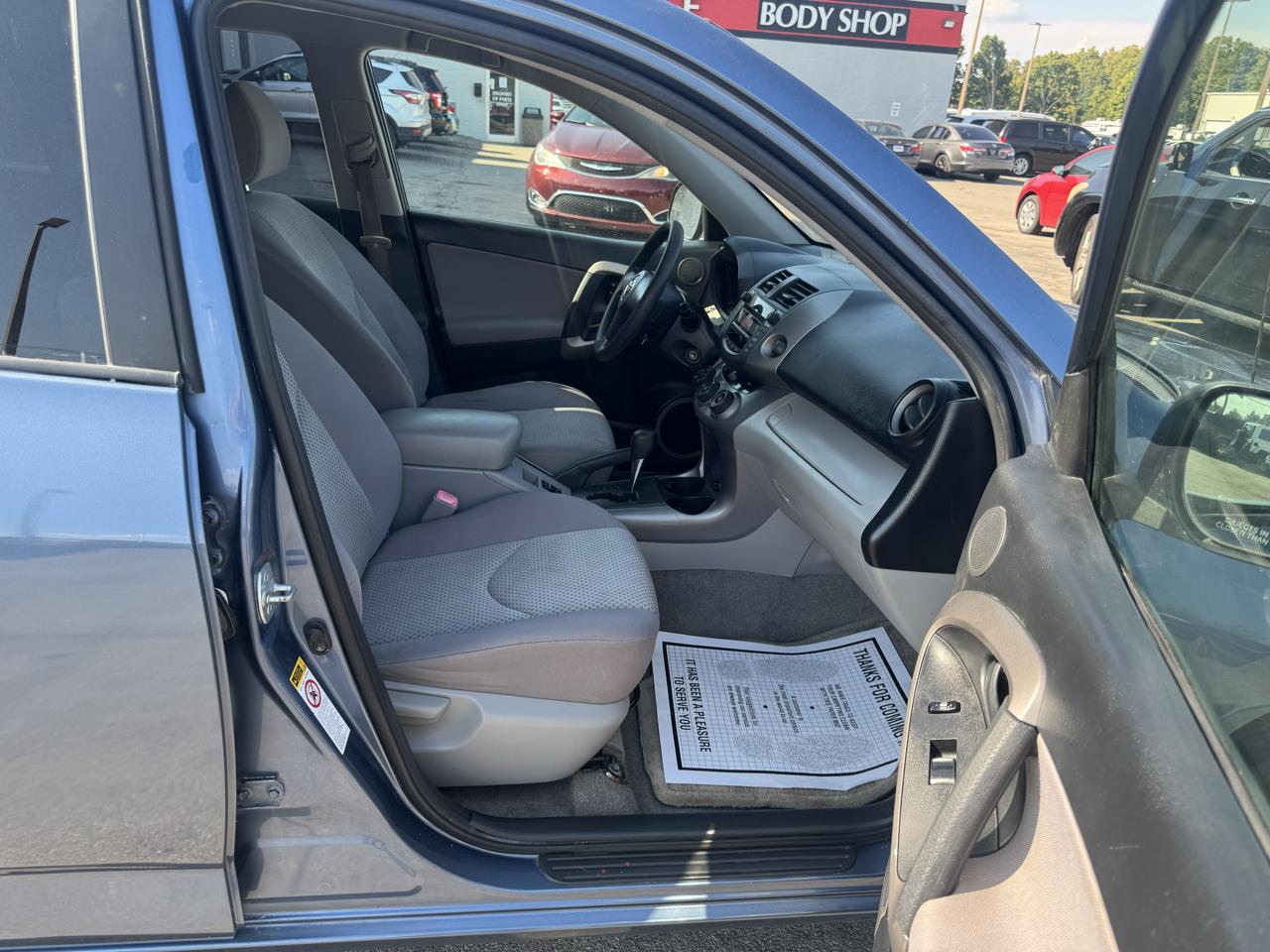 Toyota RAV4 4WD 4dr 4-cyl (Natl) 2007