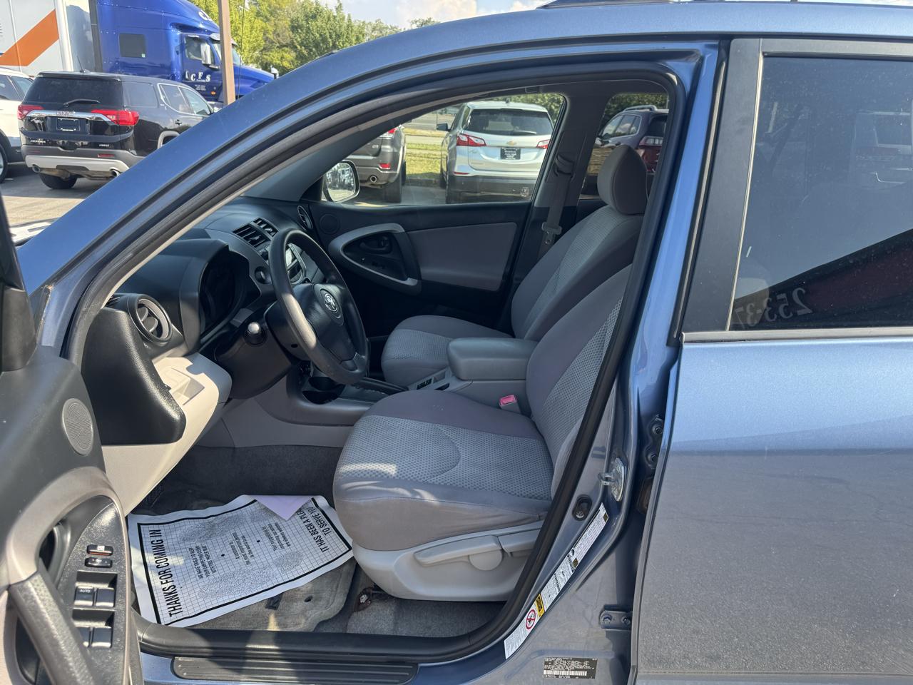 Toyota RAV4 4WD 4dr 4-cyl (Natl) 2007