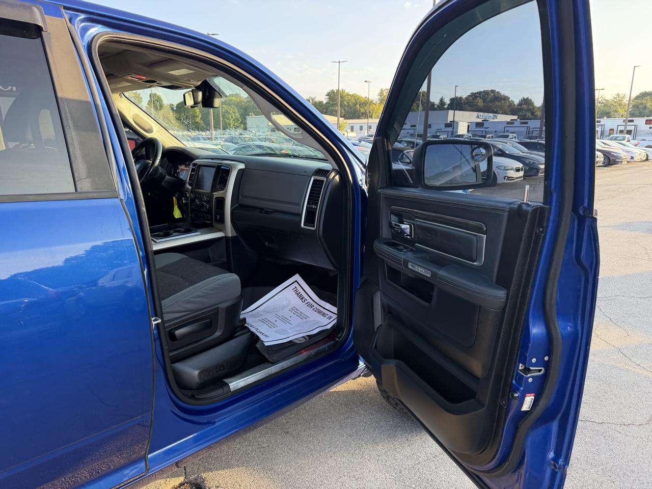 RAM 1500 SLT 2015