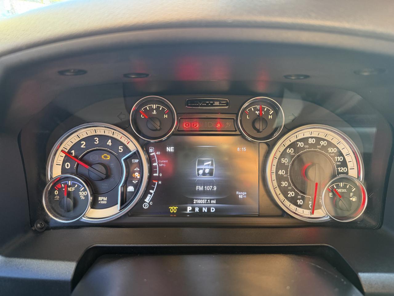 RAM 1500 SLT 2015
