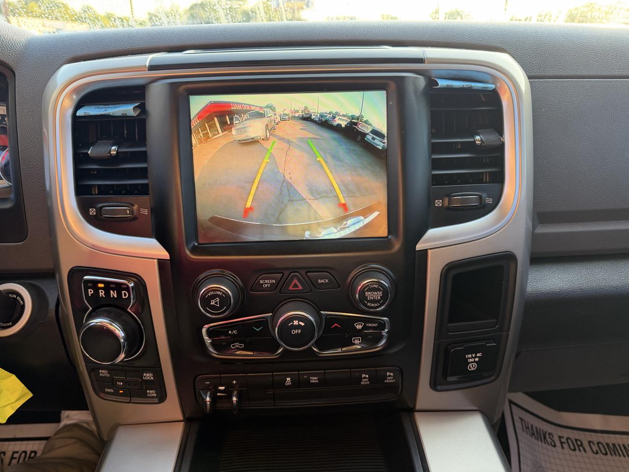 RAM 1500 SLT 2015