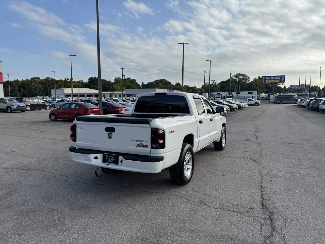 Dodge Dakota 4WD Crew Cab Bighorn/Lonestar 2010