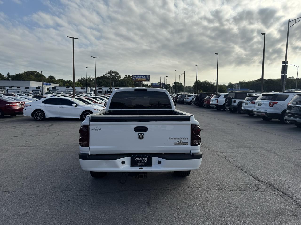 Dodge Dakota 4WD Crew Cab Bighorn/Lonestar 2010