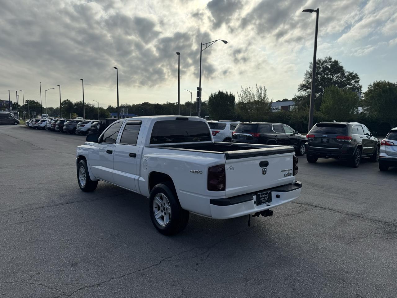 Dodge Dakota 4WD Crew Cab Bighorn/Lonestar 2010