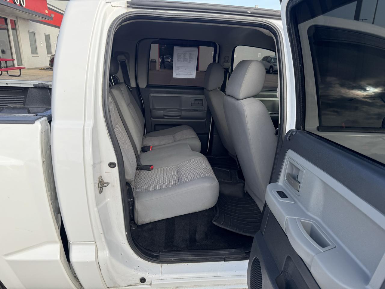Dodge Dakota 4WD Crew Cab Bighorn/Lonestar 2010