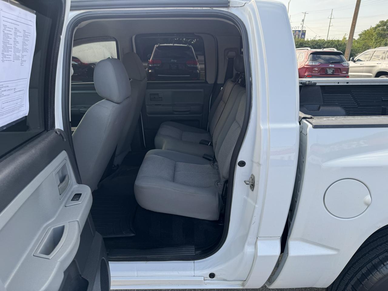 Dodge Dakota 4WD Crew Cab Bighorn/Lonestar 2010