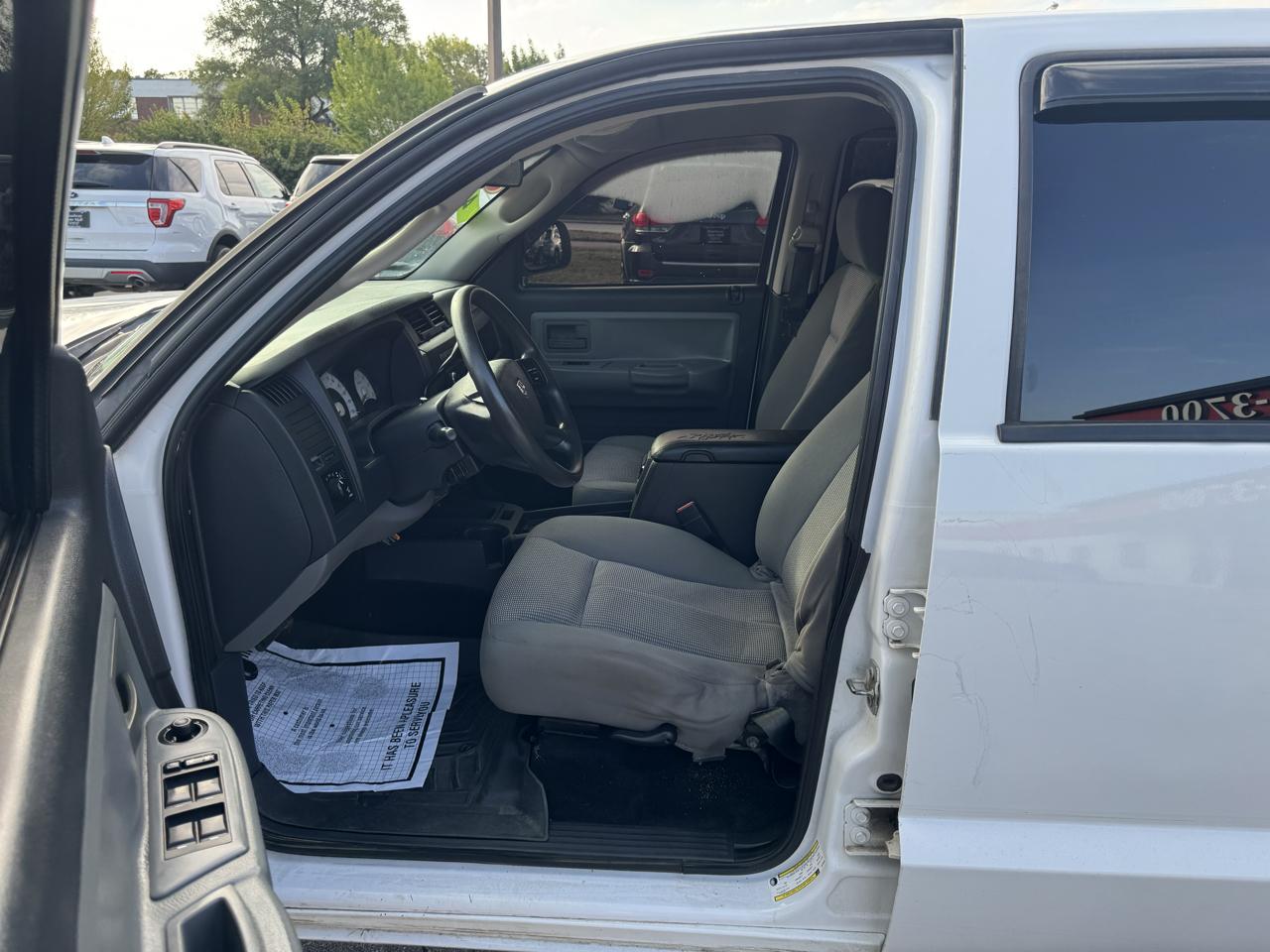 Dodge Dakota 4WD Crew Cab Bighorn/Lonestar 2010