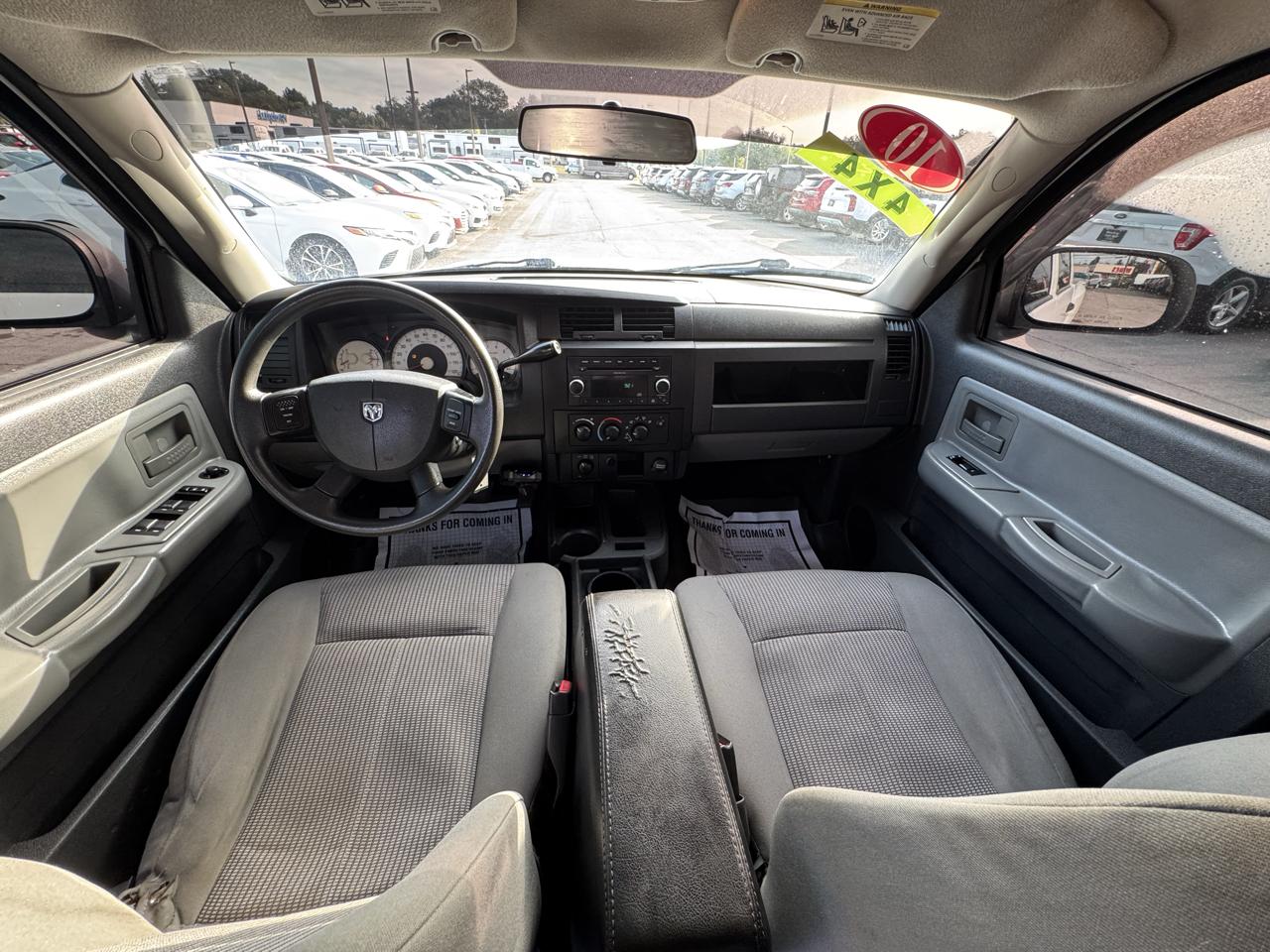 Dodge Dakota 4WD Crew Cab Bighorn/Lonestar 2010