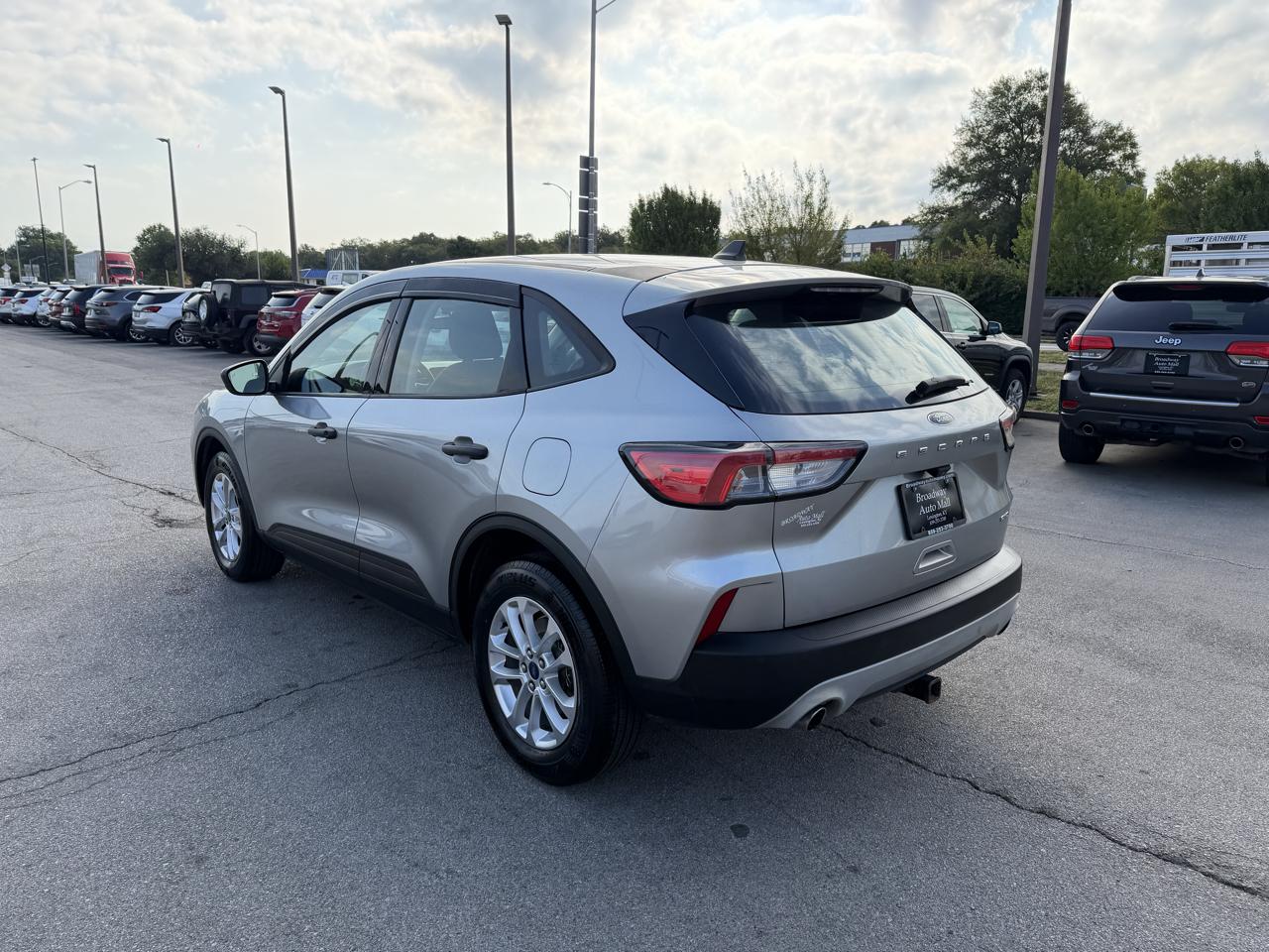 Ford Escape S 2022