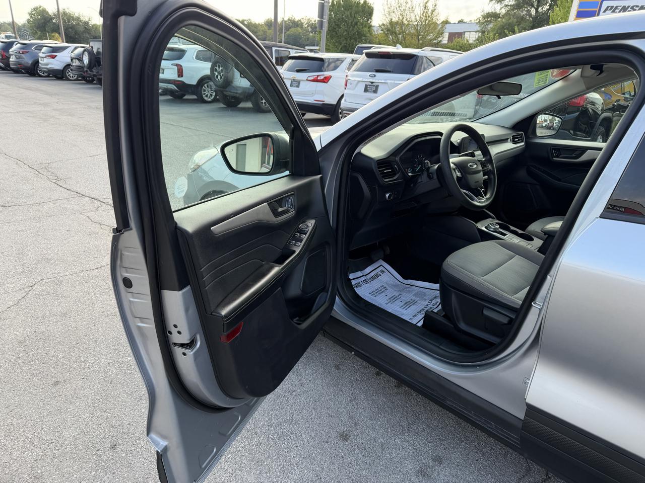 Ford Escape S 2022