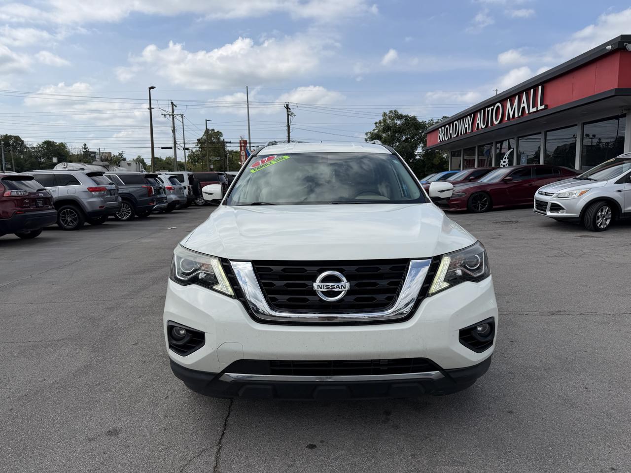 Nissan Pathfinder SL 2017
