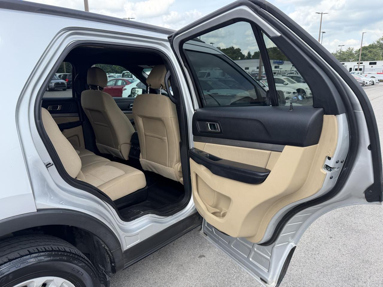 Ford Explorer Base 4WD 2017