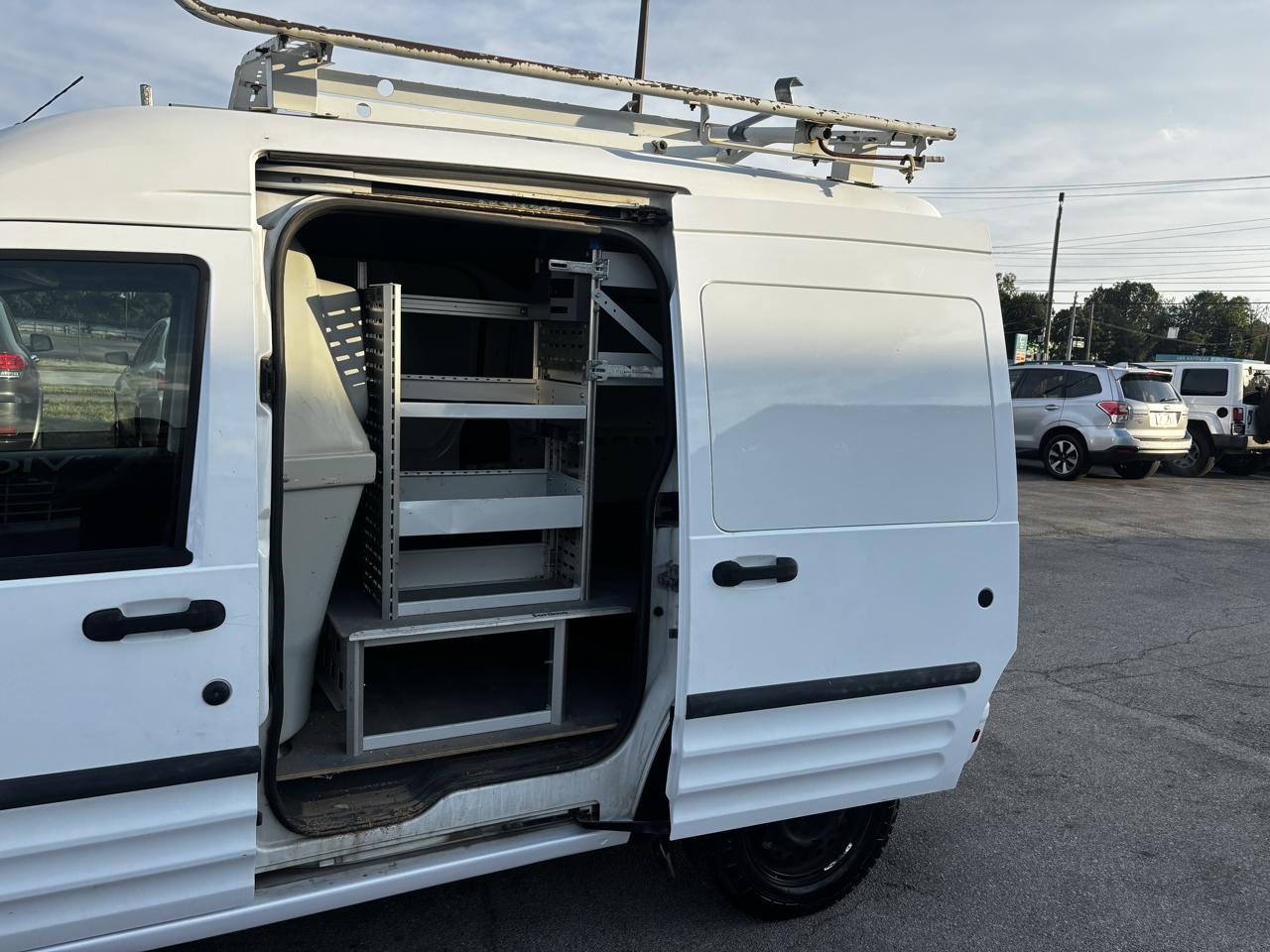 Ford Transit Connect 114.6" XLT w/o side or rear door glass 2013
