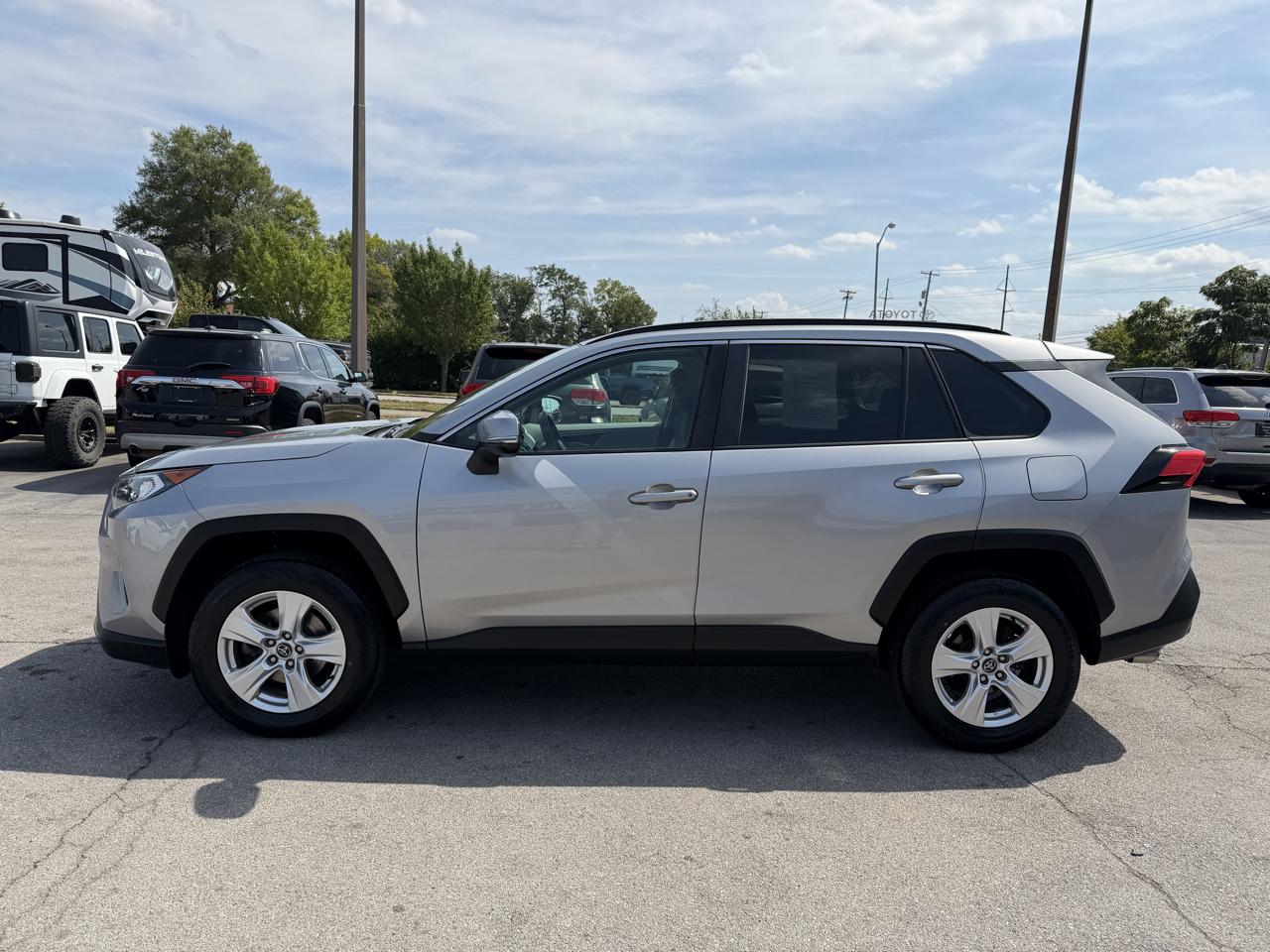 Toyota RAV4 XLE 2020
