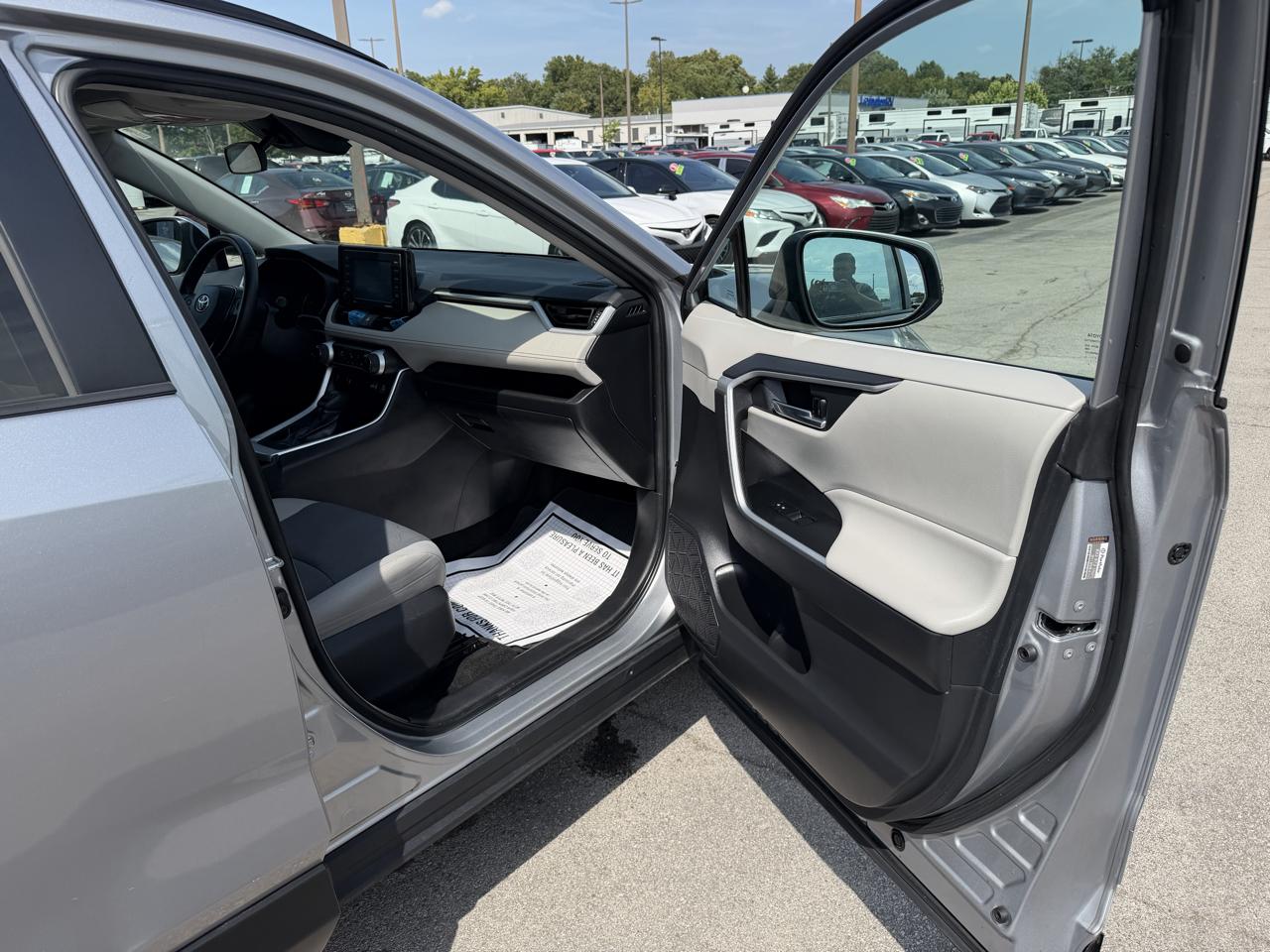 Toyota RAV4 XLE 2020