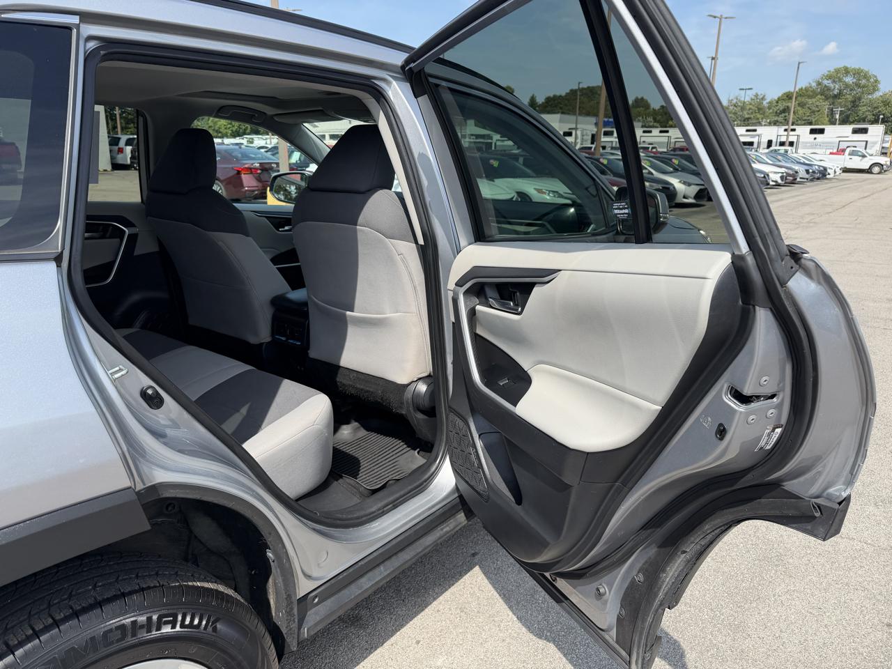 Toyota RAV4 XLE 2020