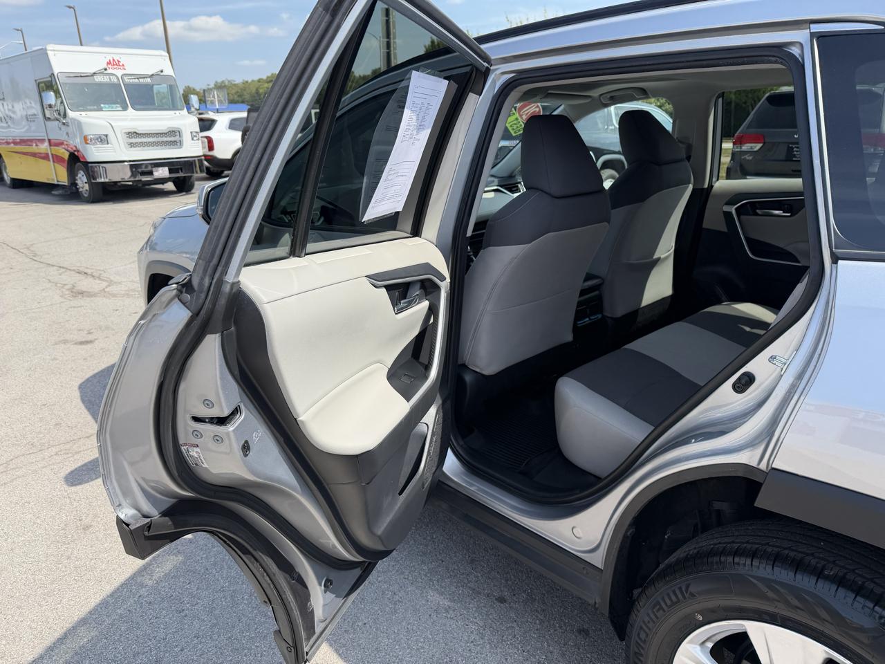Toyota RAV4 XLE 2020