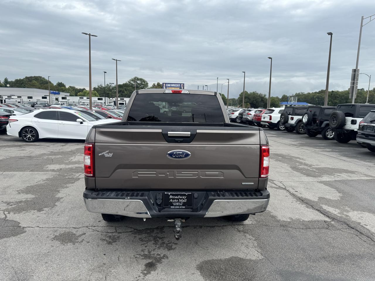 Ford F-150 4WD Reg Cab 126" XLT 2018