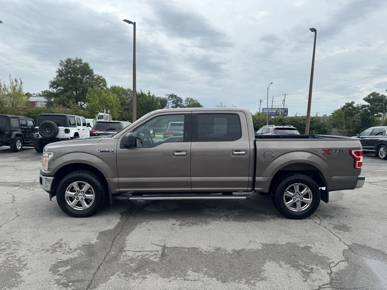 Ford F-150 4WD Reg Cab 126" XLT 2018