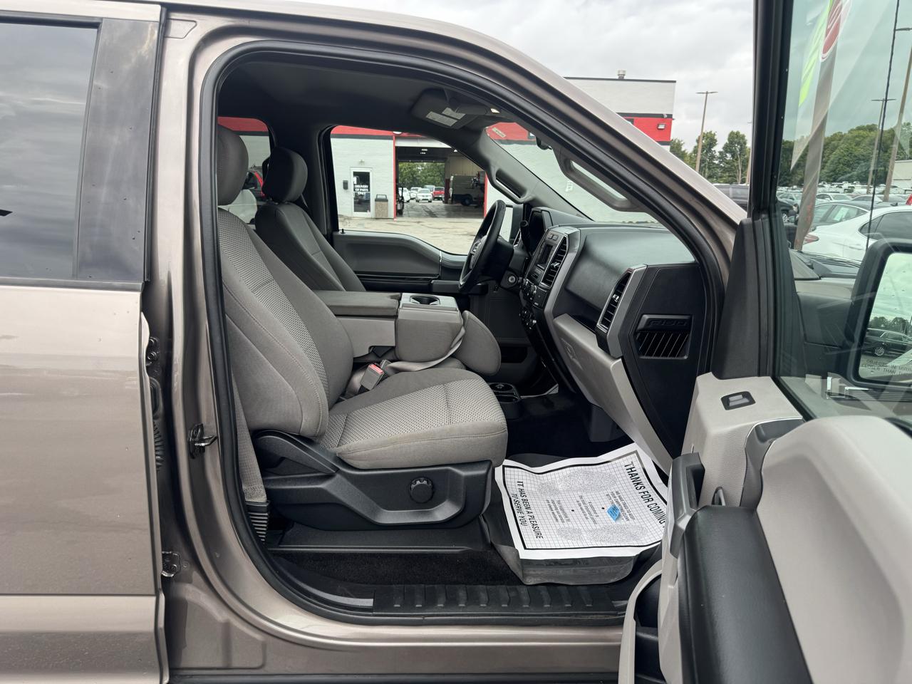 Ford F-150 4WD Reg Cab 126" XLT 2018