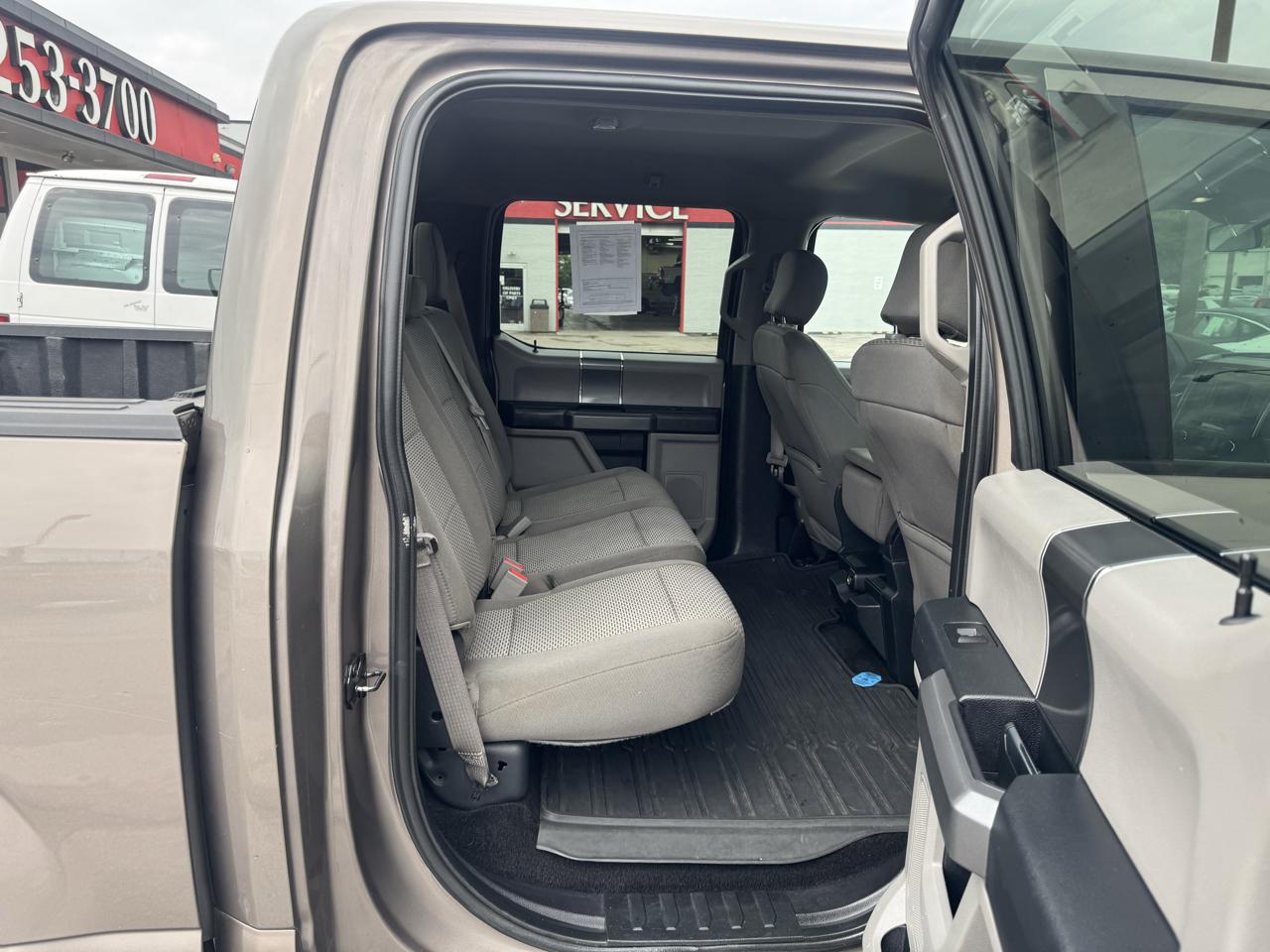 Ford F-150 4WD Reg Cab 126" XLT 2018