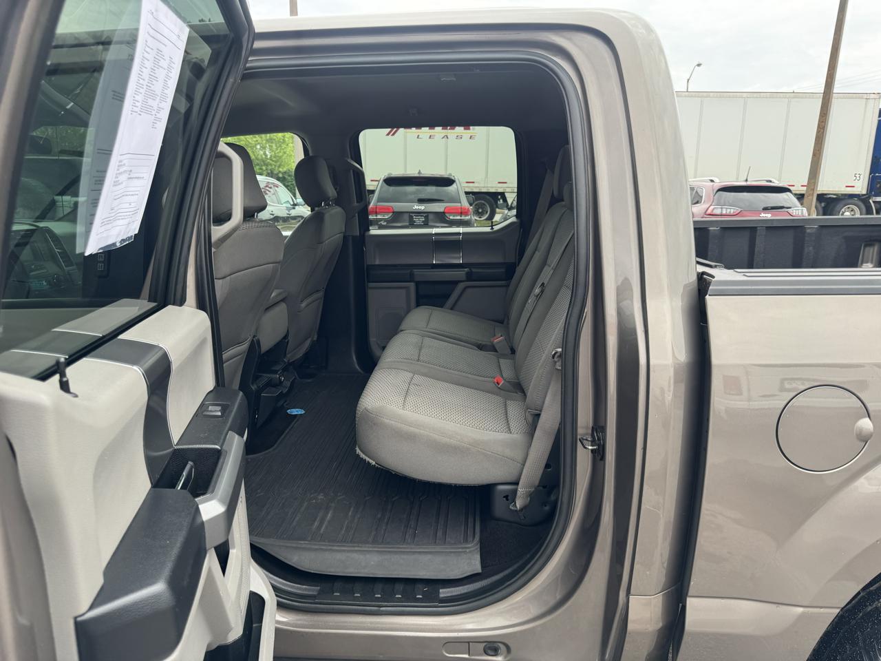 Ford F-150 4WD Reg Cab 126" XLT 2018