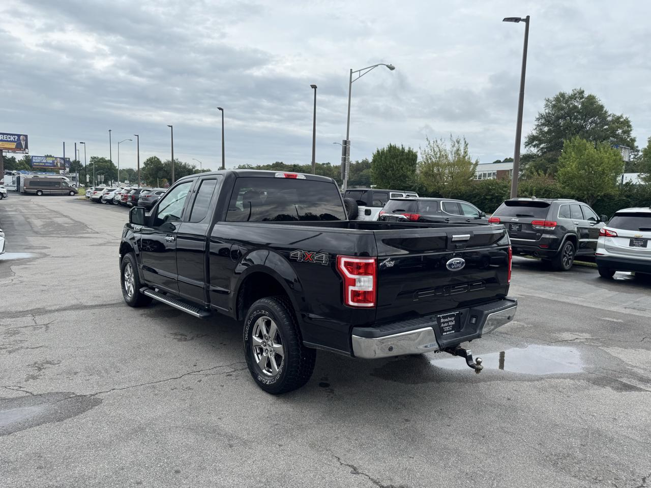 Ford F-150 4WD SuperCab 133" XLT 2018