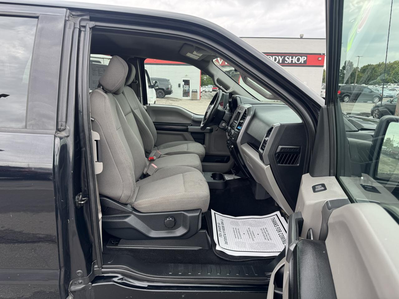 Ford F-150 4WD SuperCab 133" XLT 2018