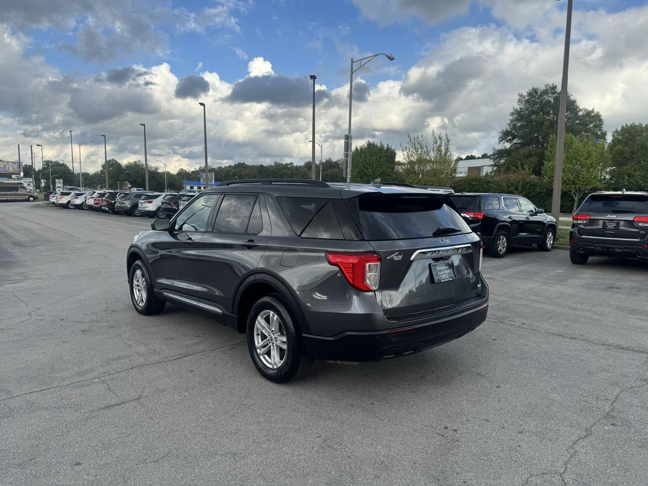Ford Explorer 4WD 4dr V6 XLT 2020