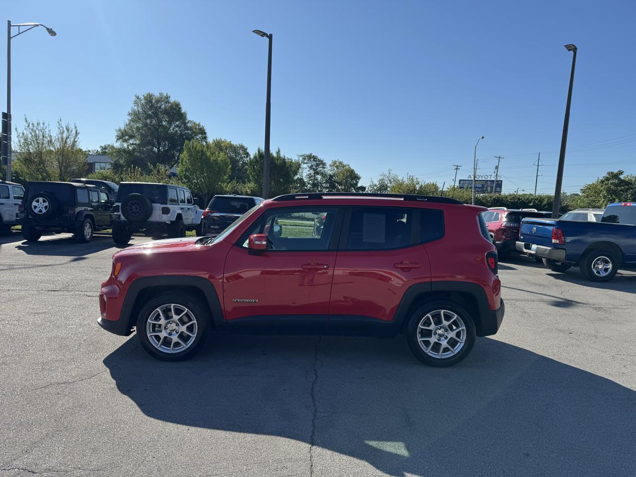 Jeep Renegade Latitude FWD 2021