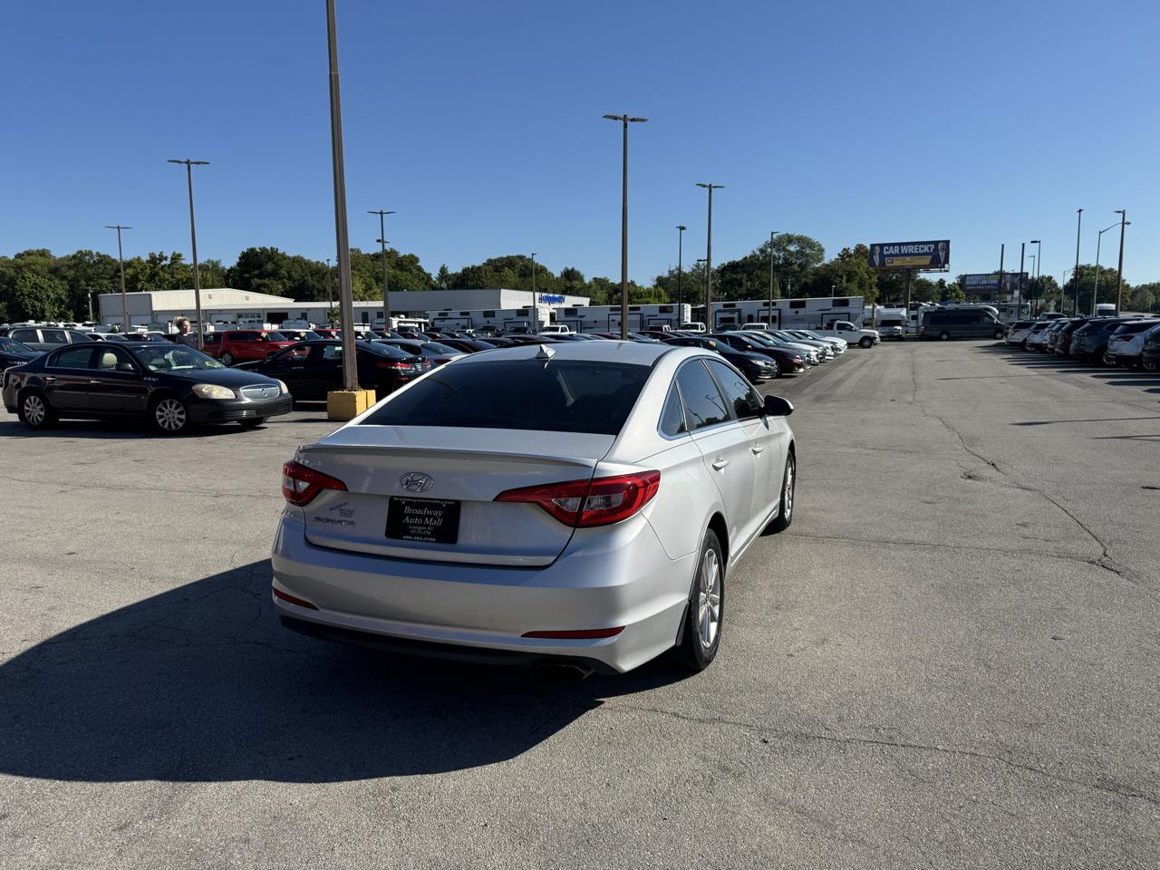 Hyundai Sonata 4dr Sdn 2.4L SE 2016