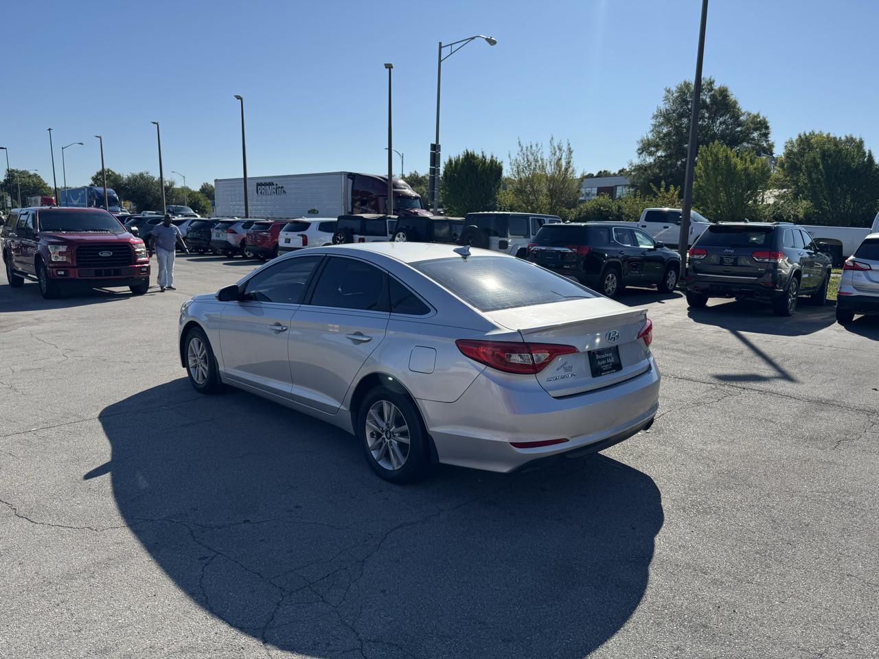 Hyundai Sonata 4dr Sdn 2.4L SE 2016