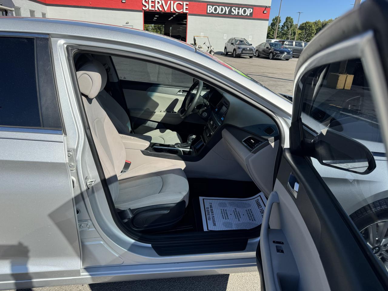 Hyundai Sonata 4dr Sdn 2.4L SE 2016