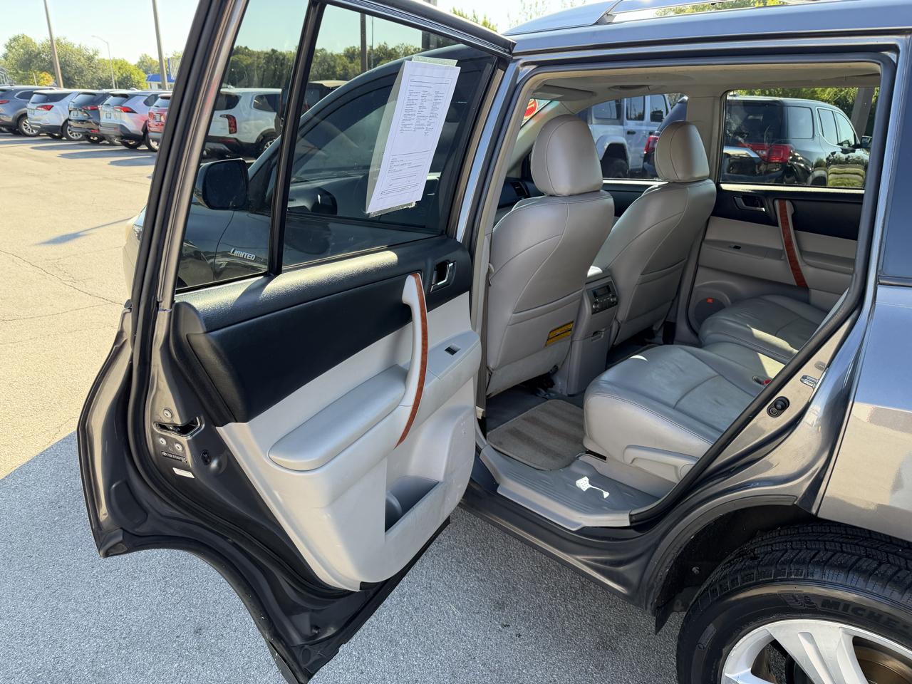 Toyota Highlander Limited 2010