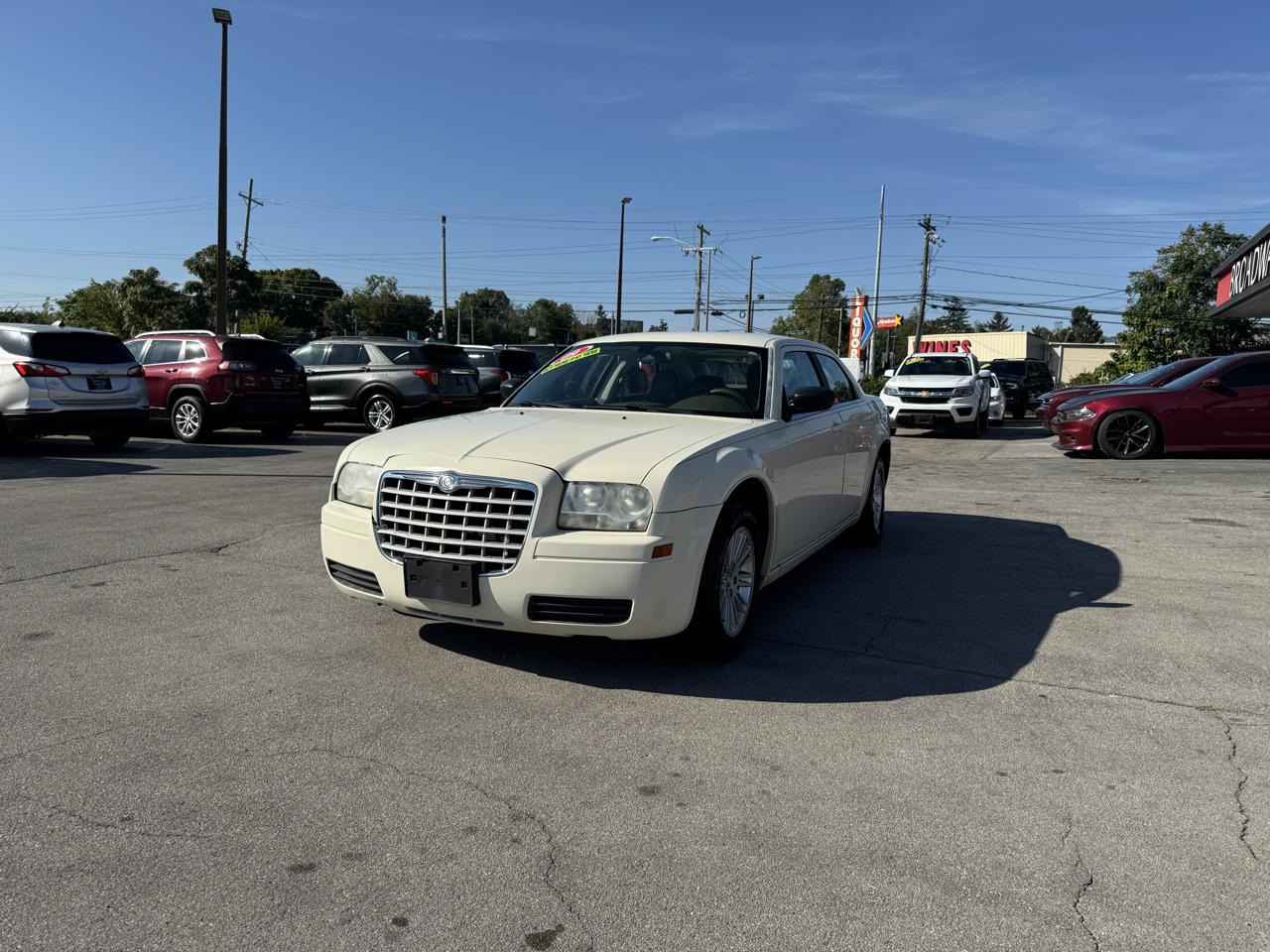 Chrysler 300 4dr Sdn LX RWD *Ltd Avail* 2009
