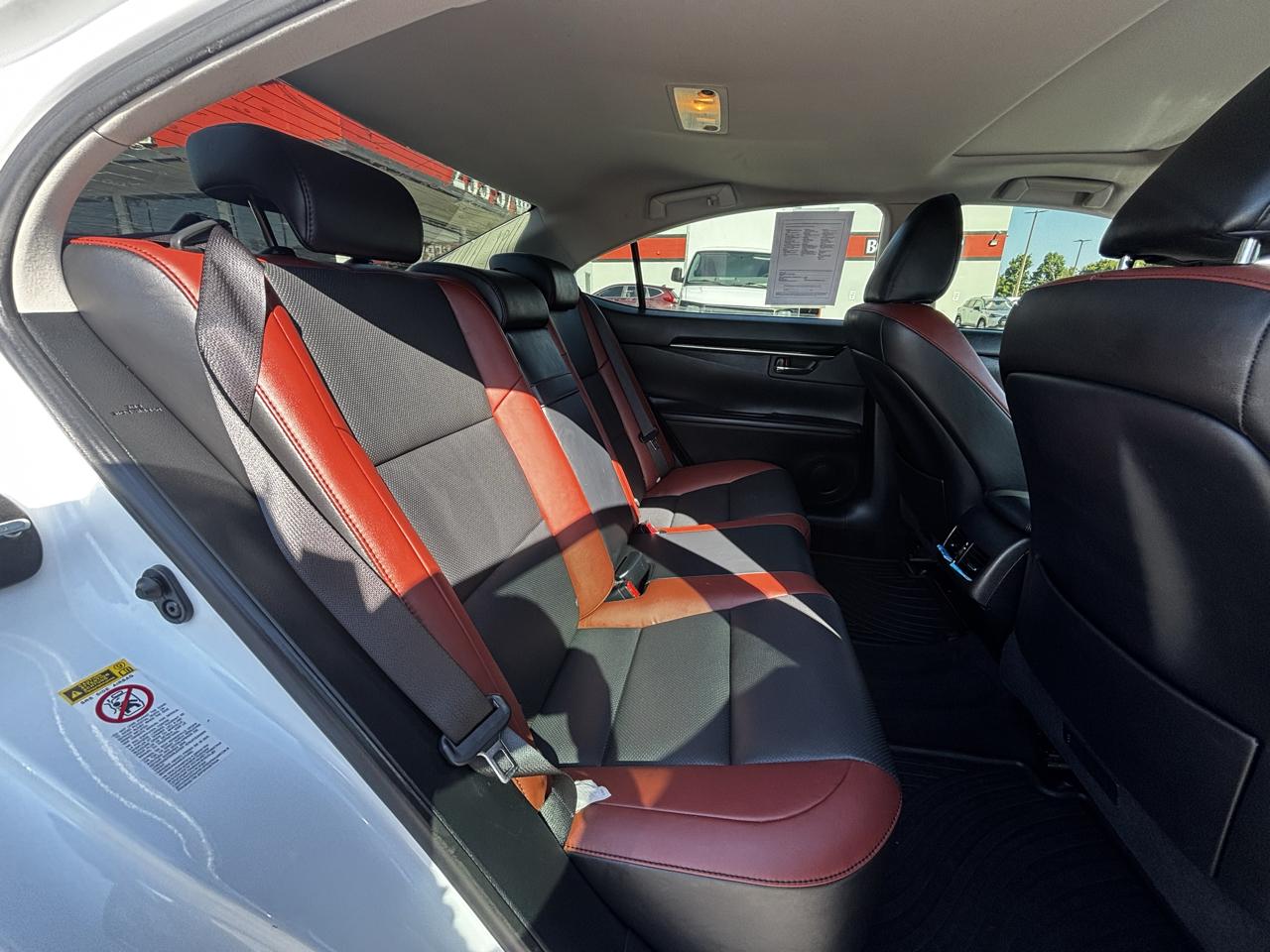 Lexus ES 350 4dr Sdn 2015