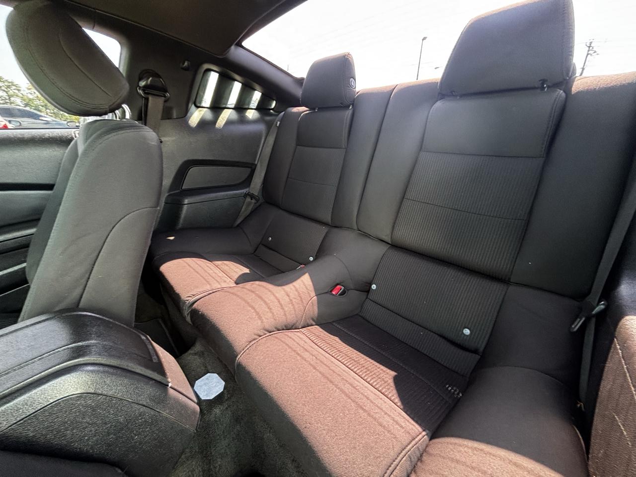 Ford Mustang 2dr Cpe V6 2012