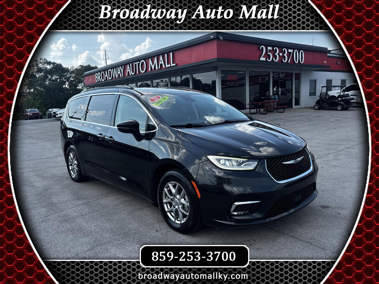 Chrysler Pacifica Touring FWD 2021