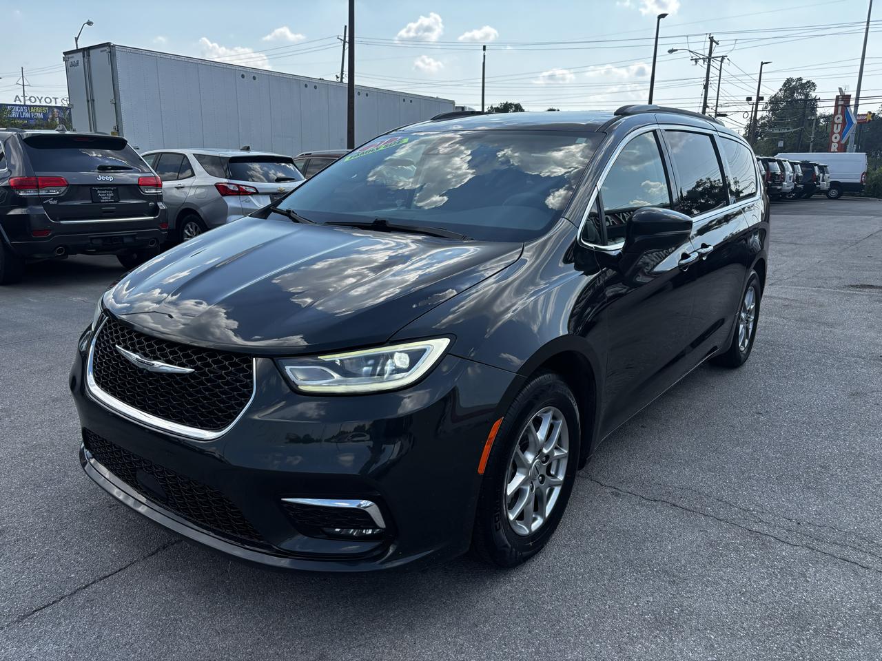 Chrysler Pacifica Touring FWD 2021