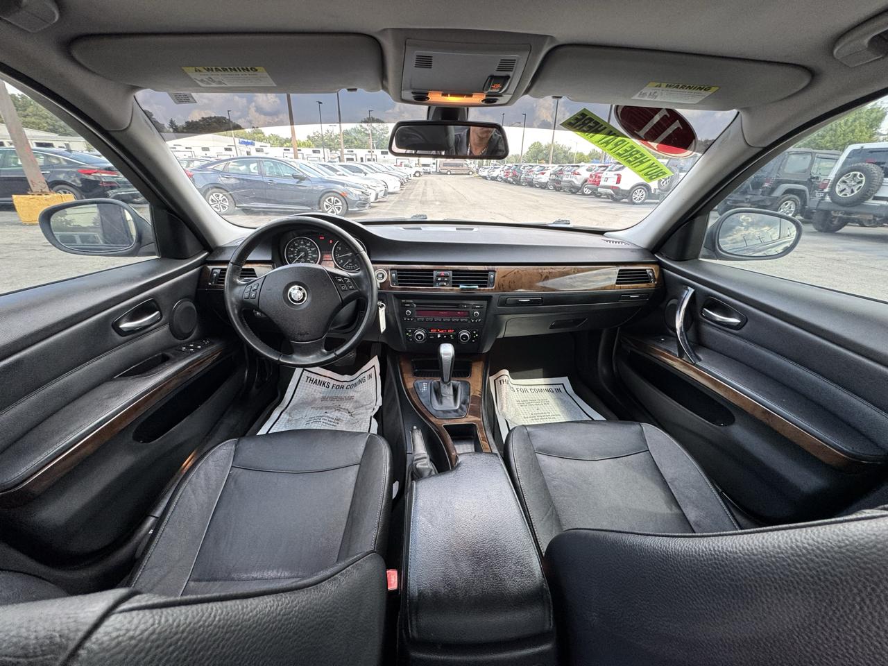 BMW 3 Series 4dr Sdn 328i RWD 2011