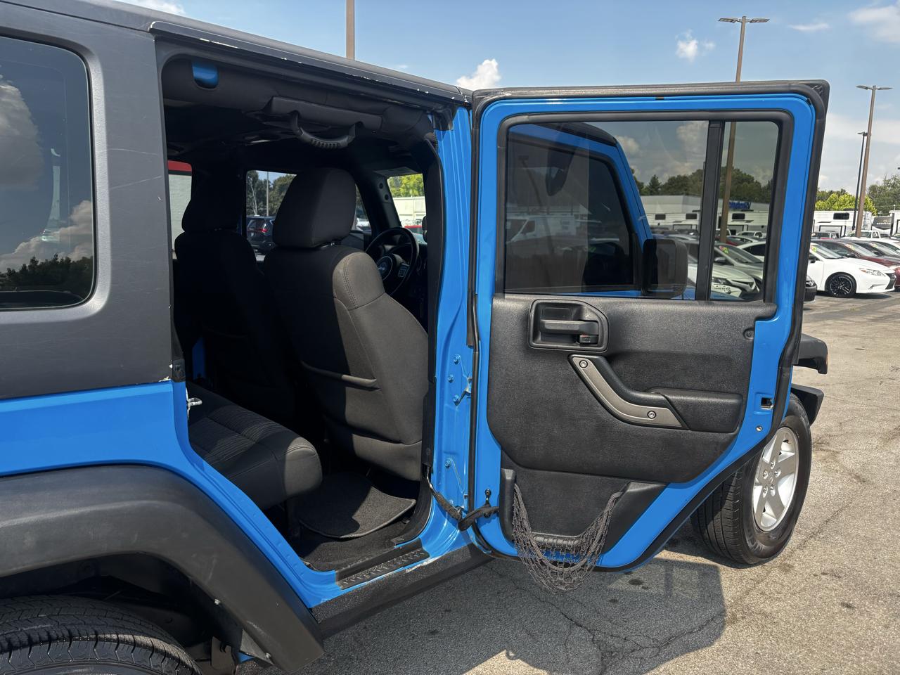 Jeep Wrangler Unlimited 4WD 4dr Sport 2012