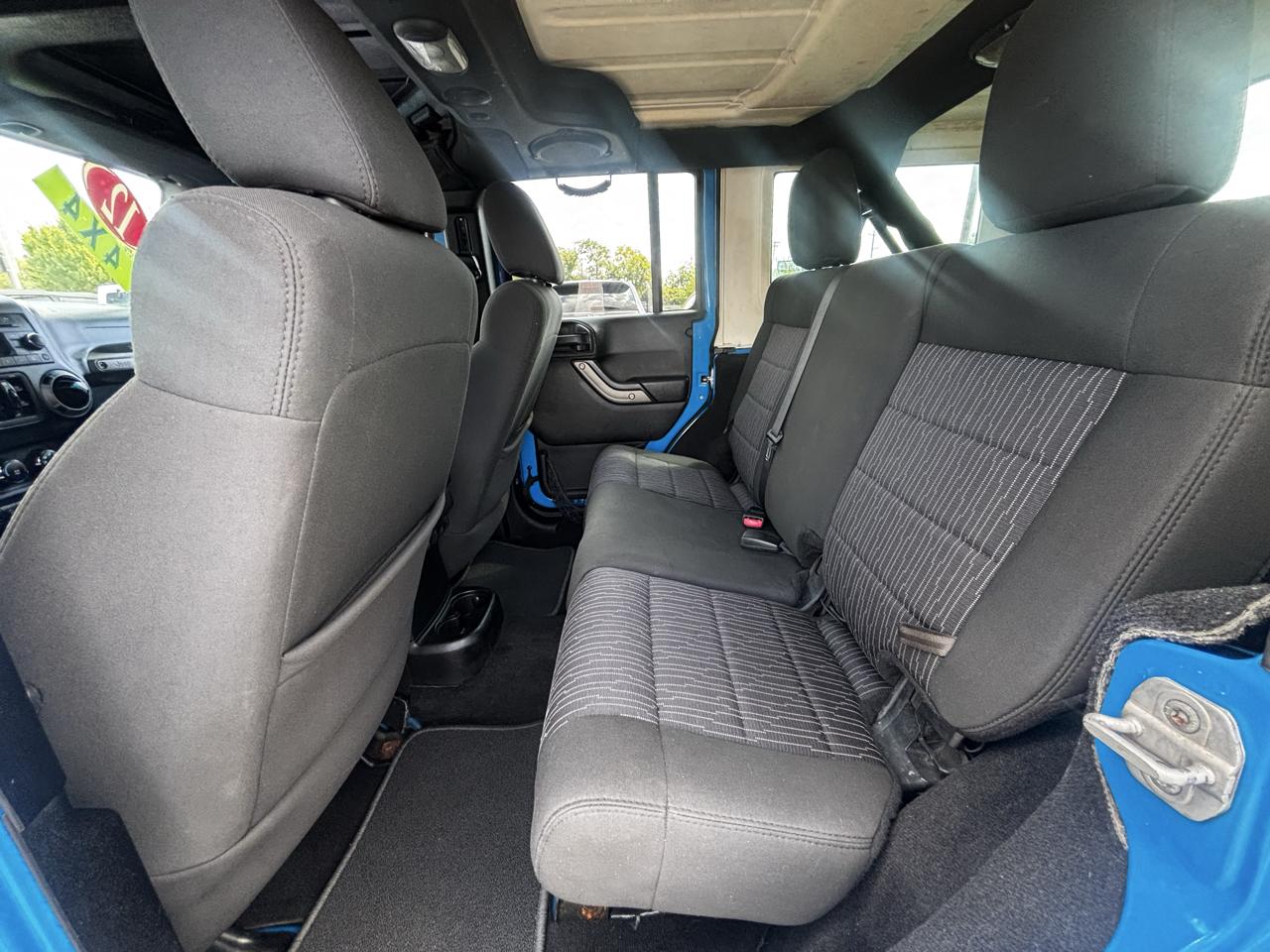 Jeep Wrangler Unlimited 4WD 4dr Sport 2012