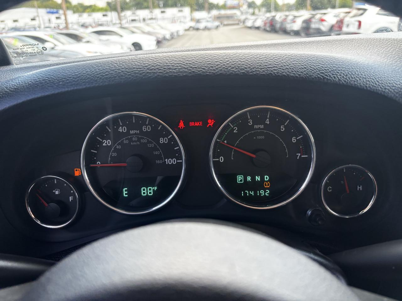 Jeep Wrangler Unlimited 4WD 4dr Sport 2012