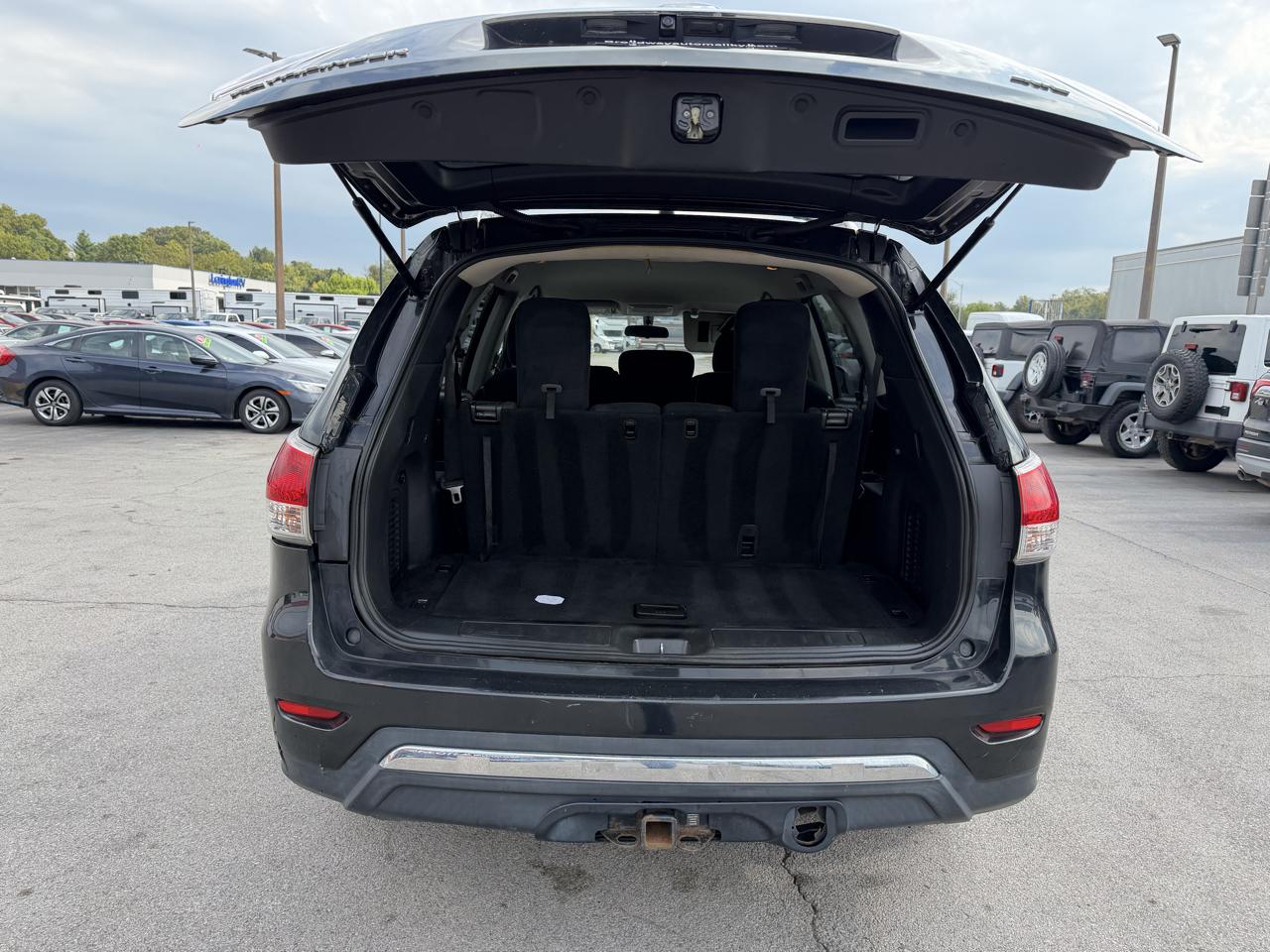 Nissan Pathfinder S 2015