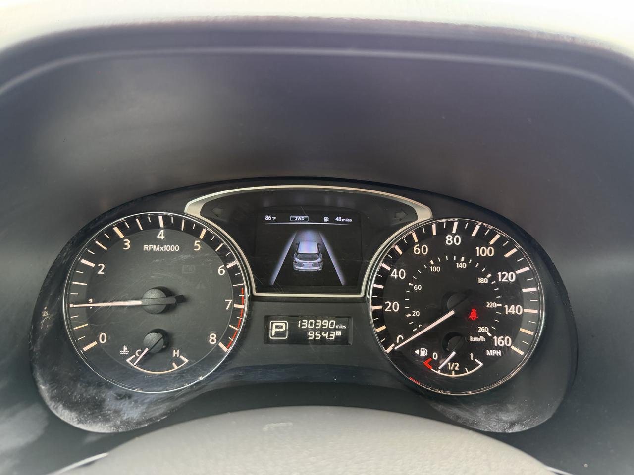 Nissan Pathfinder S 2015