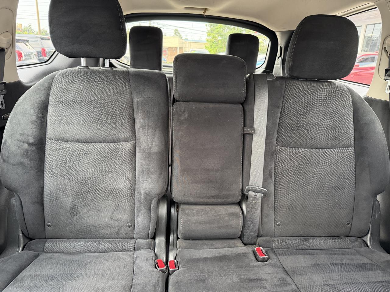 Nissan Pathfinder S 2015