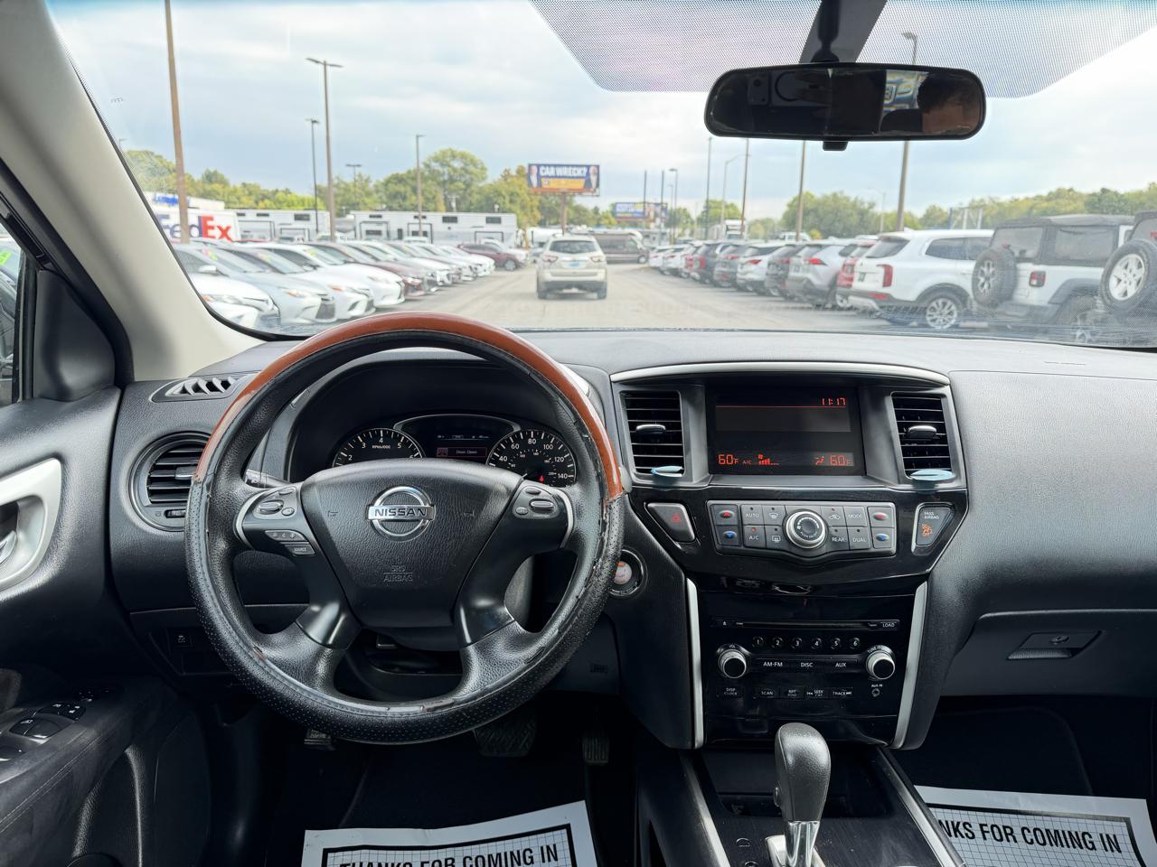 Nissan Pathfinder S 2015