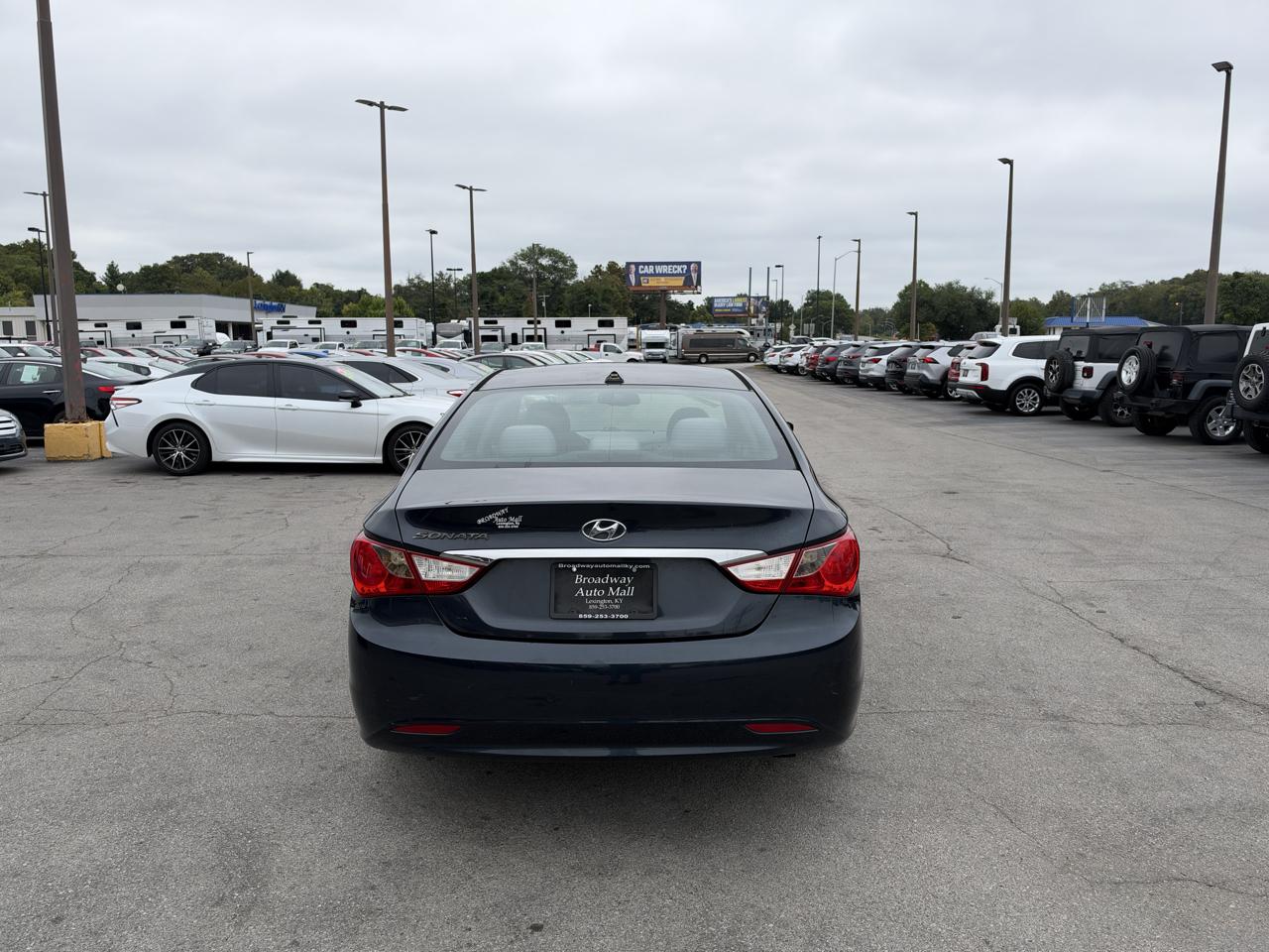 Hyundai Sonata 4dr Sdn 2.4L Auto GLS 2012